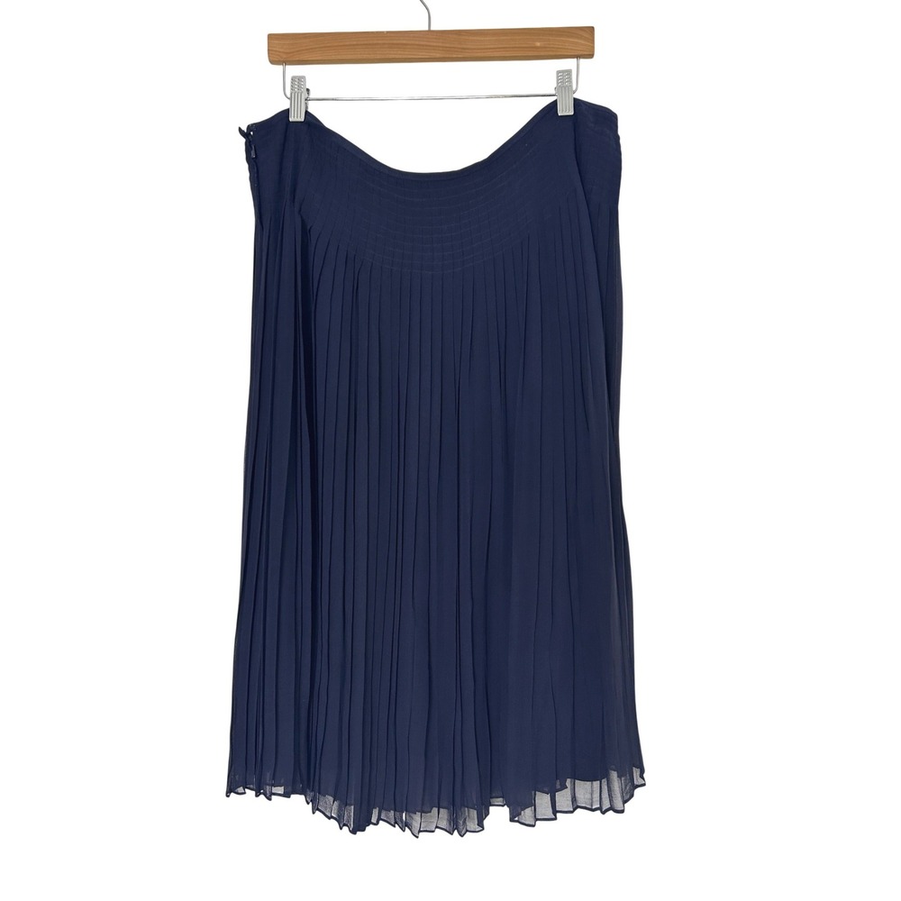 Lauren Ralph Lauren 100% silk Skirt Women 16W Navy Blue Pleated Midi old money
